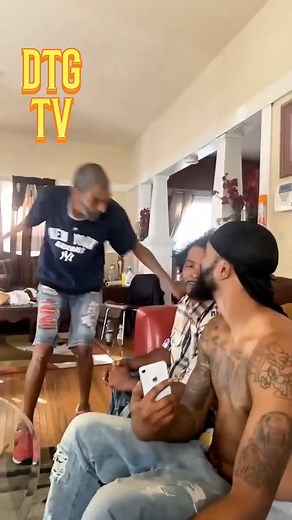 54 reactions · 31 comments | I needed a good laugh  #smack #SmackDown #slapchallenge #slapper #comedyreels #comedy #funny #JokeTime #funnymoments | Sims Demetrius Matthew | Facebook