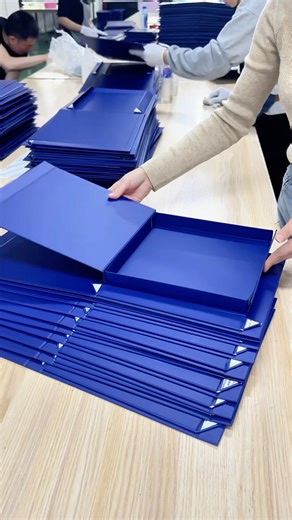 #unique #creative #flat #folding #packaging #design #custom #giftbox for #brand #fashion #gift #uk