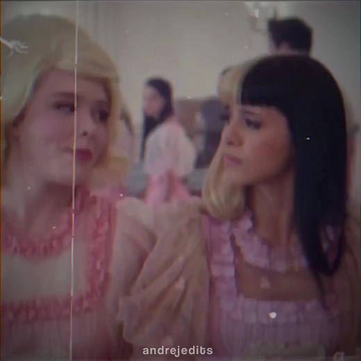 Exploring the Underrated Track 'Lunchbox Friends' by Melanie Martinez