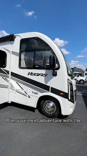 Thor Vegas 24.3 with Drop-Down Bunk, Rear Bathroom & Murphy Bed_2024 #rvtour #rvlife #lifestyle