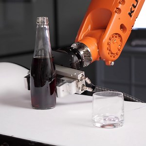 70K views · 139 reactions | Insane Robotic Arm Technology! | Science, Tech and Universe | Facebook