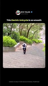 This Electric Unicycle Climbs Like It’s Nothing 😳⚡