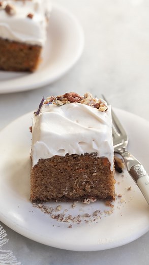 My irresistible fluffy, moist carrot cake with a luscious maple syrup frosting! It’s so yummy and the perfect cake to make anytime of the year! I really love this recipe and topping it with something different than cream cheese frosting ended up being a perfect match. It’s not very sweet and so good! Recipe is on Sugar and Charm. Search carrot cake. Also linked in stories ☺️ #carrotcake #homemadecake #cakes #cakelove #bakingfromscratch #bakingathome | Sugar and Charm