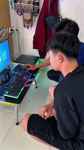 P2 | PC delivered and installed at home for 5 million for my brother in Di An to play popular gam...