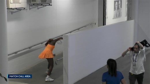 Coco Gauff smashes racket after quarterfinal loss