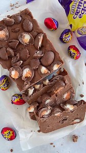 292K views · 2.1K reactions | 3 Ingredient Creme Egg Fudge! ⭐️ 400g...