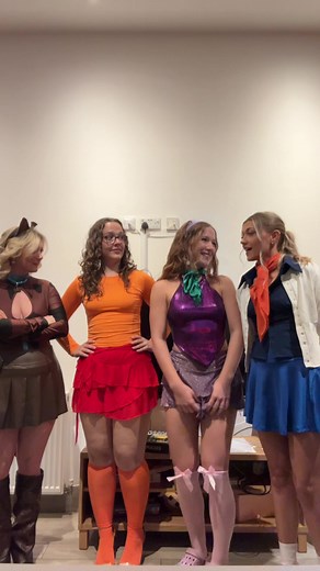 Daphne Costume Ideas for Halloween 2025