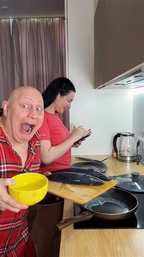 Where did the fish go?! 😳 #familycomedy #funny #comedy #humor #shorts