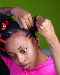 697K views · 10K reactions | SLICK HIGH PONYTAIL W/ SLEEK EDGES ON...