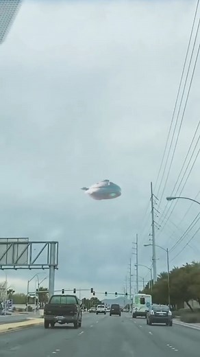 they are here! #ufo #realufo #uforeal #realufofootage #realufosighting #aliens #aliensighting #aliensarereal | Find UFO