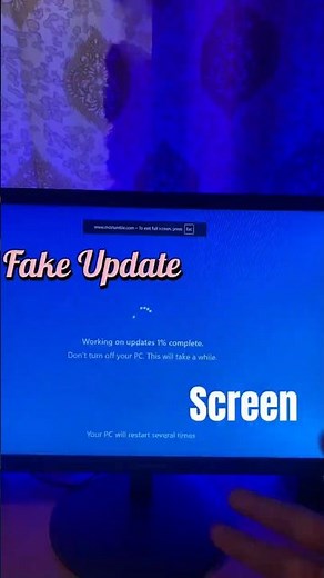 Fake Windows Update Screen Trick 💻 | Prank Your Friends Like a Pro! 😂 #WindowsTricks #tech #Shorts