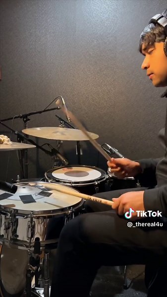 Exploring Powerful Drum Chops in Music Reactions