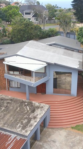 4 bedroom house for sale in Athlone Park, KwaZulu-Natal | R2 900 000 | WebRef: 1WB1713400 #amanzimtoti #pamgoldingproperties #realestate | Pam Golding Properties - Amanzimtoti