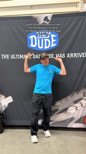 HEYDUDE x Steven Smith pop-up: dad shoes discovery