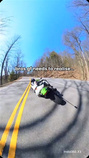 eric on Instagram: "he loves me more follow👉🏻 @zx10eric #biker #bikelife #mountainrun #kawasaki #zx10r #motorcycle"