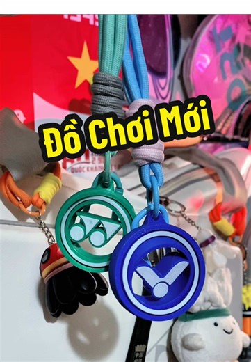 Móc xoáy 3D in logo các hãng, sắm về treo bao vợt cho đẹp nào ace lông thủ ơi 🥰🥰🥰 #cầulông #cầulông🏸 #phukiencaulong #badminton #hungcon