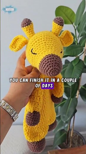 Gift idea: Stitch a personalized Safari Giraffe Rag Doll for a baby shower! #craftinghappiness