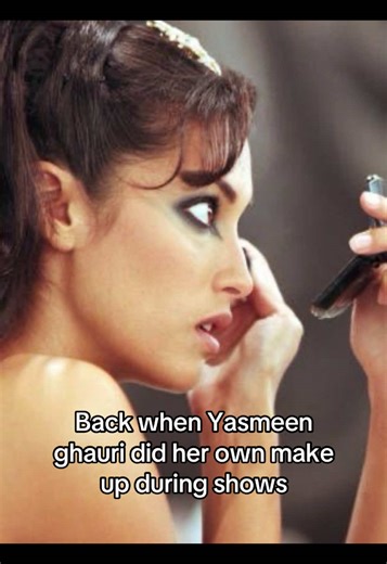 all because they didn’t have the right shade. | #yasmeenghauri #models #fashion #90sfashion #catwalk