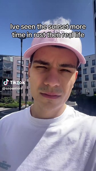 8 rust sun sets a day on avg #snowmers #rust #sunset #rustlife #rusttok