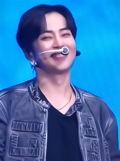Xiumin oppa is such a wonderful person. 🥹🤍 . #xiumin #xiuminoppa #kimminseok #exoxiumin #xiuminedit @@XIUMIN_official @EXO