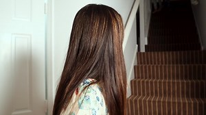 This soft pea soup aways serve with rice in Sichuan, one of my favorite soup! Now I make for my family all the time. In this recipe I made my own "Gao Tang" 高汤 which is called "Superior Stock" in English，I have detailed recipe of the stock in my cookbook " Asian Market Cookbook", You can also use any store bought stock, or vegetable stock for vegan version of this dish. Ingredients: 1000ml (4 cups) Superior Stock or use vegetable stock 1 1/3 cup Dried spilt yellow peas 1/2 cup chopped green onio