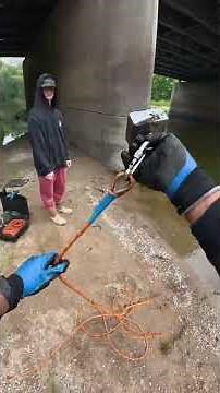 Had to pull out the big one for this #magnetfishing #strongmagnet #stuckmagent #magnet #hiddengems