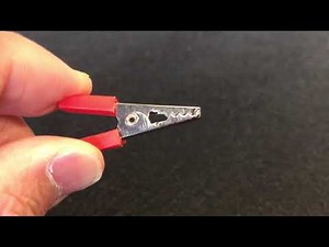 子どもの指でも使いやすいワニ口クリップ