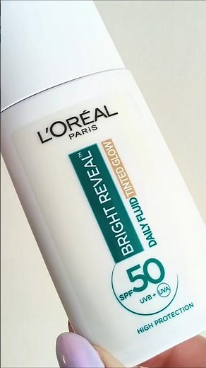 L'ORÉAL PARIS | BRIGHT REVEAL TINTED GLOW PEARL FLUID 👀🦪✨ #loreal #spf #tintedsunscreen #swatch