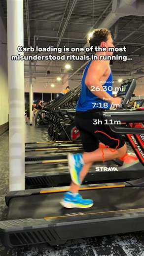 Anthony Zizz | Marathoner & Athlete | Nutrition Focused on Instagram: "You’re not fueling your races correctly... Most runners think it’s: 🍝 a massive pasta dinner 🍕 a cheat meal 🥖 “eat a lot the night before” That’s not carb loading. That’s panic eating. Real carb loading is about maximizing muscle glycogen so your legs don’t hit empty when the race actually starts. Here’s where people mess it up 👇 🔹 Carb loading starts 48–72 hours before race day, not the night before. Your muscles can on