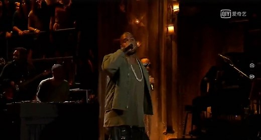 Kanye West - Bound 2 2013肥伦秀现场版