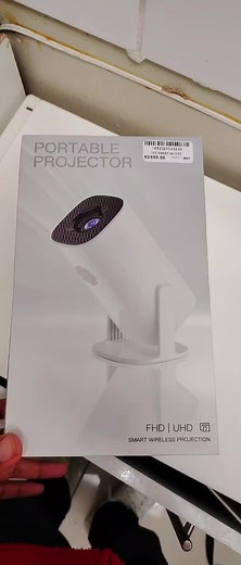 High-Quality 4K Projector: Easy Setup & Modern Design