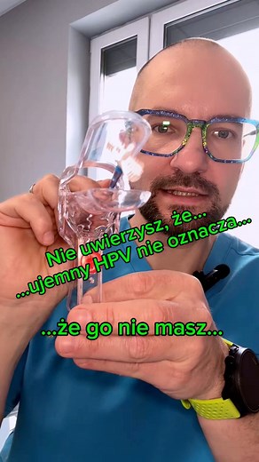 🤦‍♂️ Nie uwierzysz, że ujemny test na HPV… nie oznacza, że… go nie masz…🤓🤷‍♂️Jak to możliwe? Pacjentka zadała mi pytanie:„Doktorze czy jeśli wychodzi mi ujemny test na HPV to napewno nie mam tego wirusa??🦠w większości przypadków to prawda.Bardzo rzadko jednak może się okazać, że:➡️test na HPV jest fałszywie ujemny (czułość testów na hpv jest na poziomie 90-95%)➡️możesz mieć niskoonkogennego wirusa HPV➡️wirus może przejść w formę utajoną, tzw. latentnąJeśli interesują Cię te tematy zaobserwuj