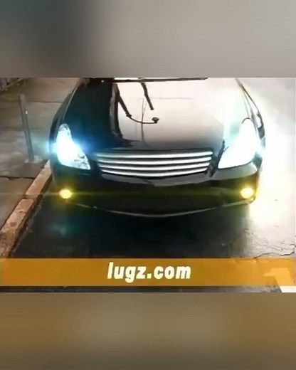 Birdman for Lugz: A Fly Collaboration That Defined the Era 🐦👟 #Birdman #Lugz #HipHopFashion #90sStyle #Y2KAesthetic #Throwback #Nostalgia #CashMoney #BootGameStrong 💰🔥 Okay, let's rewind to the late 90s/early 2000s when Lugz boots were THE footwear of choice for hip-hop heads and streetwear enthusiasts. And who better to represent the brand than the one and only Birdman, the Cash Money Records mogul himself? "They Got Shoes!" 🗣️ Birdman's Lugz commercials were legendary, with his signature