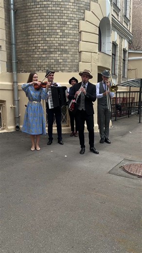 Jewish music - Yiddish folklore