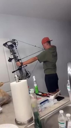 Slow Motion Bow Hunting: Thrilling Outdoor Archery Experience