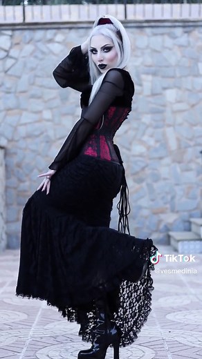 Gothic Fashion: Burleska Corset and Skirt Outfit Inspiration