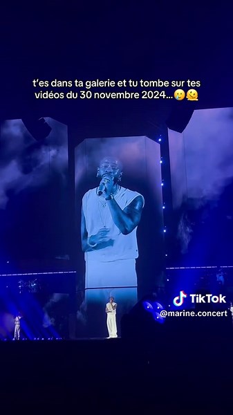 Concert de Tayc à la Défense Arena : Émotions et Nostalgie