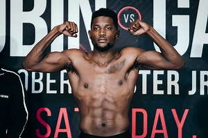 Erickson Lubin Dominant in Decision Win Over Gallimore