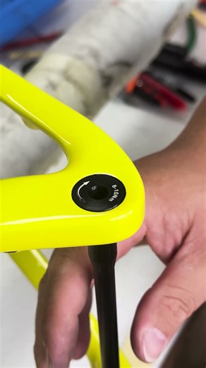 Component Installation on Graro Yellow & Blue Gravel Frame.#icancycling #graro