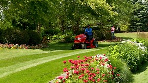 #MowerMonday Did you know the Simplicity Prestige™ Garden Tractor now has Electronic Fuel Injection (EFI)? EFI features easy automotive-style starting, load sensing for smoother, more consistent power delivery and added fuel savings? Check it out: | Simplicity
