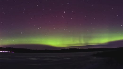 Northern lights spotted across Minnesota early Thursday