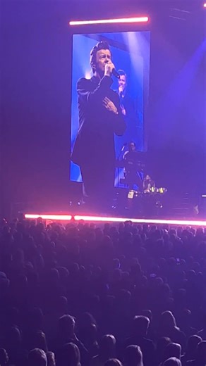 Rick Astley - Hold Me In Your Arms - Motorpoint Arena Nottingham - April 22nd 2026