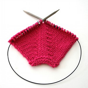 Knit-Front-Back (KFB) Alternative - v e r y p i n k . c o m - knitting patterns and video tutorials