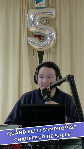 Aujourd’hui encore, il vit avec sa pancarte 😅 Infiny Radio fête ses 5 ans, dispo en podcast sur toutes les plateformes, et en vidéo sur YouTube ✨ @Pelli #webradio #essonne #public #anniversaire #5ans