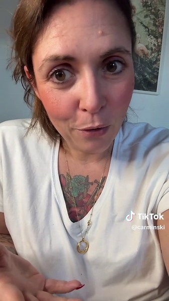 In Beziehungen, egal ob Partnerschaften, egal ob Freundschaften, familiäre Beziehungen, Beziehungen im beruflichen Kontext oder auch Dating Beziehungen, hat mein Bauchgefühl beziehungsweise meine Intuition mich noch nie im Stich gelassen. Ich hatte noch keine Situation, wo mein Bauchgefühl falsch lag, wohl aber Situation, in denen ich nicht in erster Instanz auf mein Bauchgefühl gehört habe und je länger ich darüber nachdenke, desto mehr frage ich mich, wie dumm das eigentlich ist? Da ist man ge