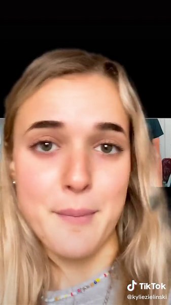 queen of doing the duck face and saying sO👁👄👁 anyways my chloe ting 2 week ab results! (Video on my youtube!) #chloeting #foryou