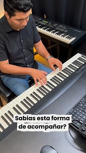 3.2K views · 1.1K reactions | La clave está en: 1. Darle un bonito sonido a los acordes 2. Aprender patrones de acompañamientos rítmicos Esta forma de acompañar te puede permitir tocar muchas canciones de este estilo en el Piano. | Juan Fra Nieto | Facebook