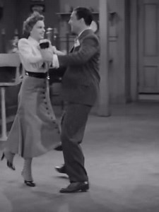 Judy Garland & Gene Kelly perform to the song ”For Me and My Gal” in the classic musical ”For Me and My Gal” (1942)!!🖤 #judygarland #genekelly #dance #dancers #icons #legends #beauty #oldhollywood #oldhollywoodmovies #oldhollywoodactress #oldhollywoodglam #classic #classics #classichollywood #classicfilms #classichollywoodfilmstars #vintage #vintagehollywoodglamour #nostalgia #1940s #1942 #goldenageofhollywood #silverscreen | Old Hollywood