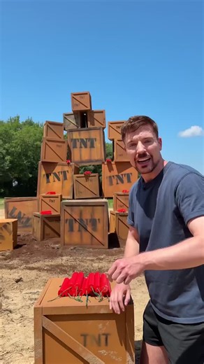ᴍʀ ʙᴇᴀsᴛ on Instagram: "Follow To Explode The TNT"