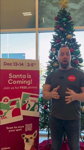 Santa’s visiting PetSmart! 🎅 📅: Dec 13-14 ⏱️: 2-5 PM 📸: All pets are welcome to pose with Santa